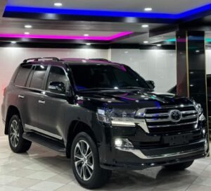 2021 TOYOTA LAND CRUISER VXR EXCECUTIVE LOUNGE LHD