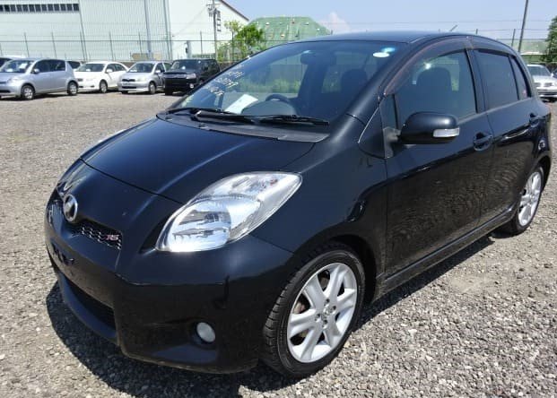 2009 TOYOTA VITZ B RHD