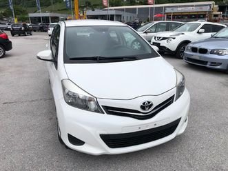 2011 TOYOTA YARIS 1.3 LHD